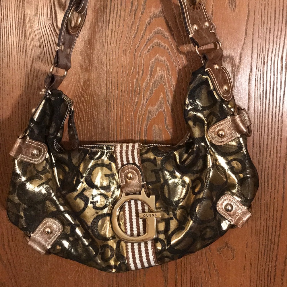 Guess purse